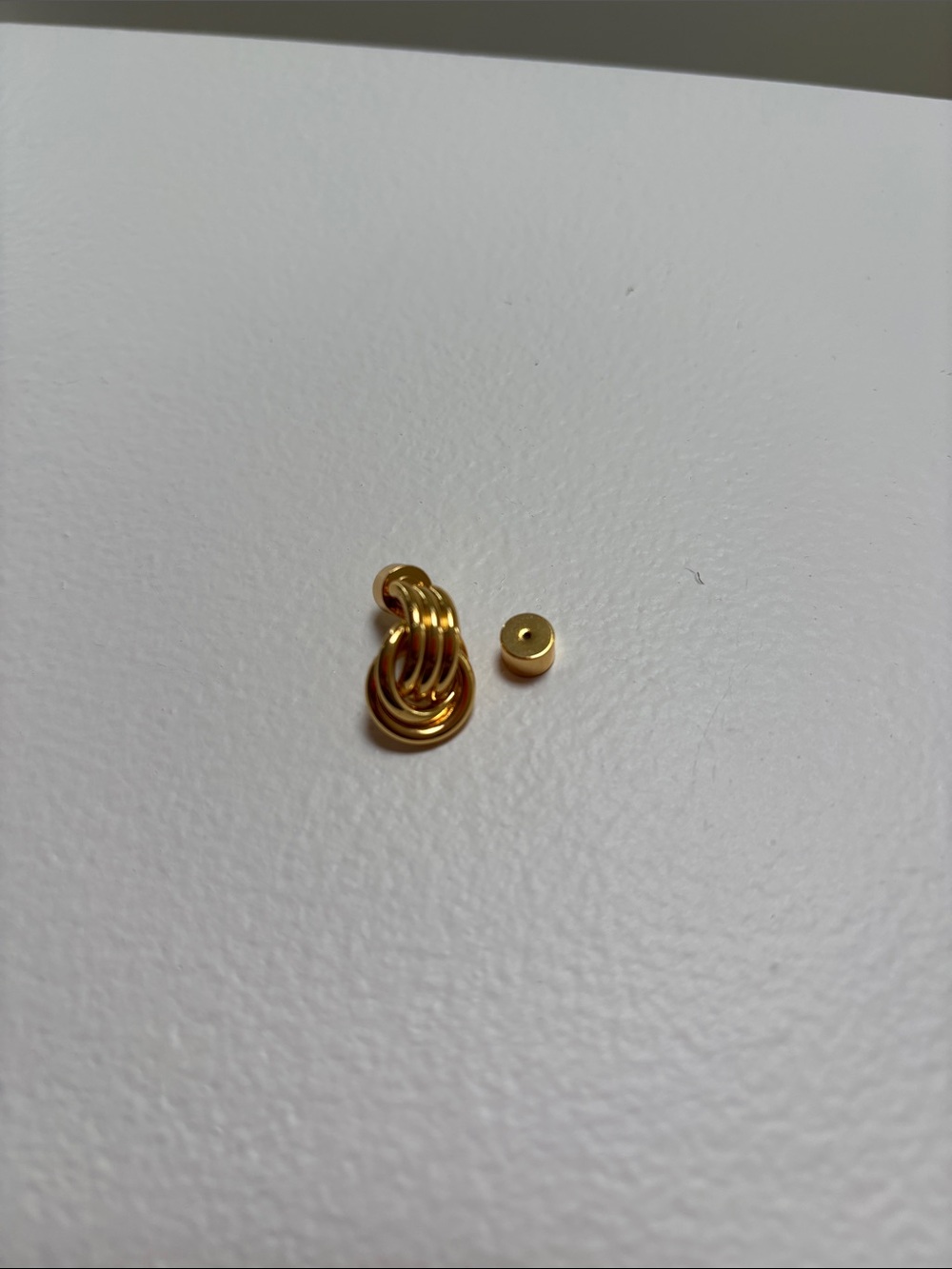 Heaven Mayhem Micro Knot Earring (Single)